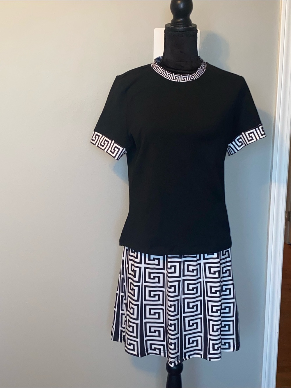 Black & White Geometric Trim Dress - Elegant Women's Dress